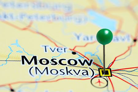 Mammoet delivers Gazprom Neft Refinery columns